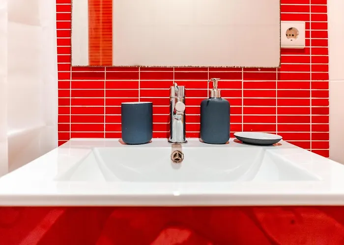 Taupe Perto Do Metro - Cedofeita, * Порту