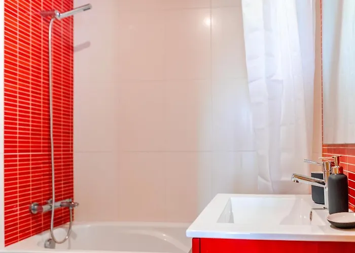 Taupe Perto Do Metro - Cedofeita, *