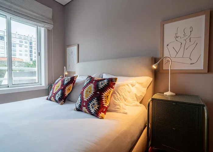 Taupe Perto Do Metro - Cedofeita, Apartment *