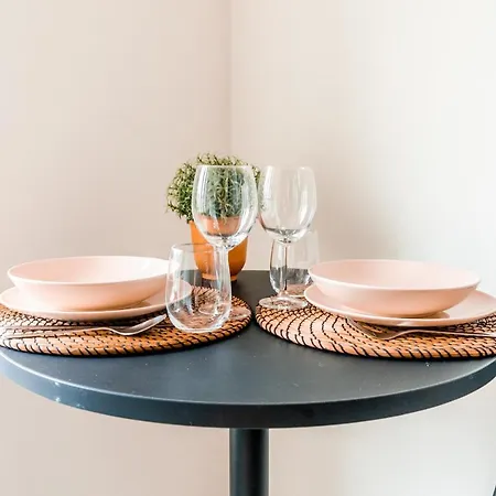 Taupe Studio Perto Do Metro - Cedofeita, Porto * Oporto