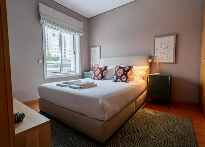 Taupe Perto Do Metro - Cedofeita, * Porto