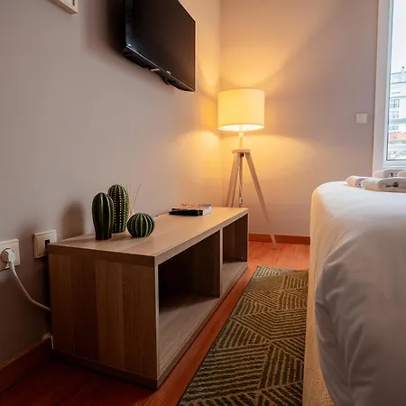 Taupe Perto Do Metro - Cedofeita, Oporto