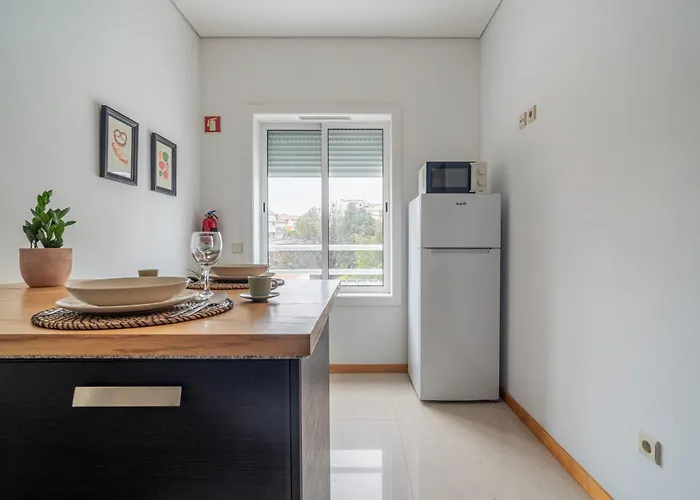 Taupe Perto Do Metro - Cedofeita, * Oporto